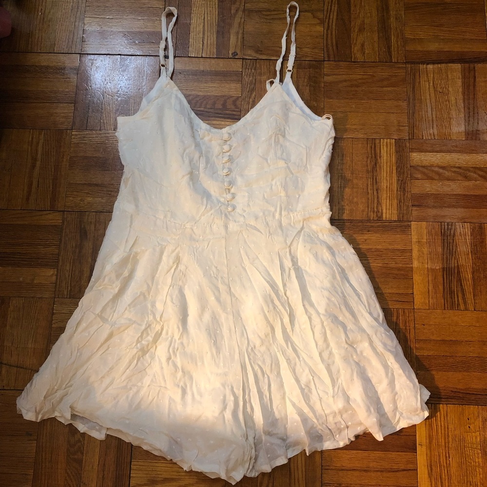 NWT Forever21 White Romper - Medium